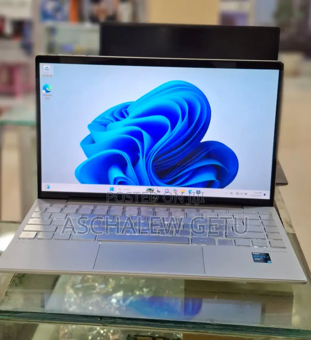 New Laptop HP Envy X360 16GB Intel Core I7 SSD 512GB