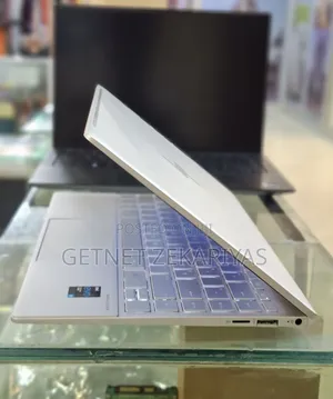 New Laptop HP Envy 13 16GB Intel Core I5 SSD 512GB