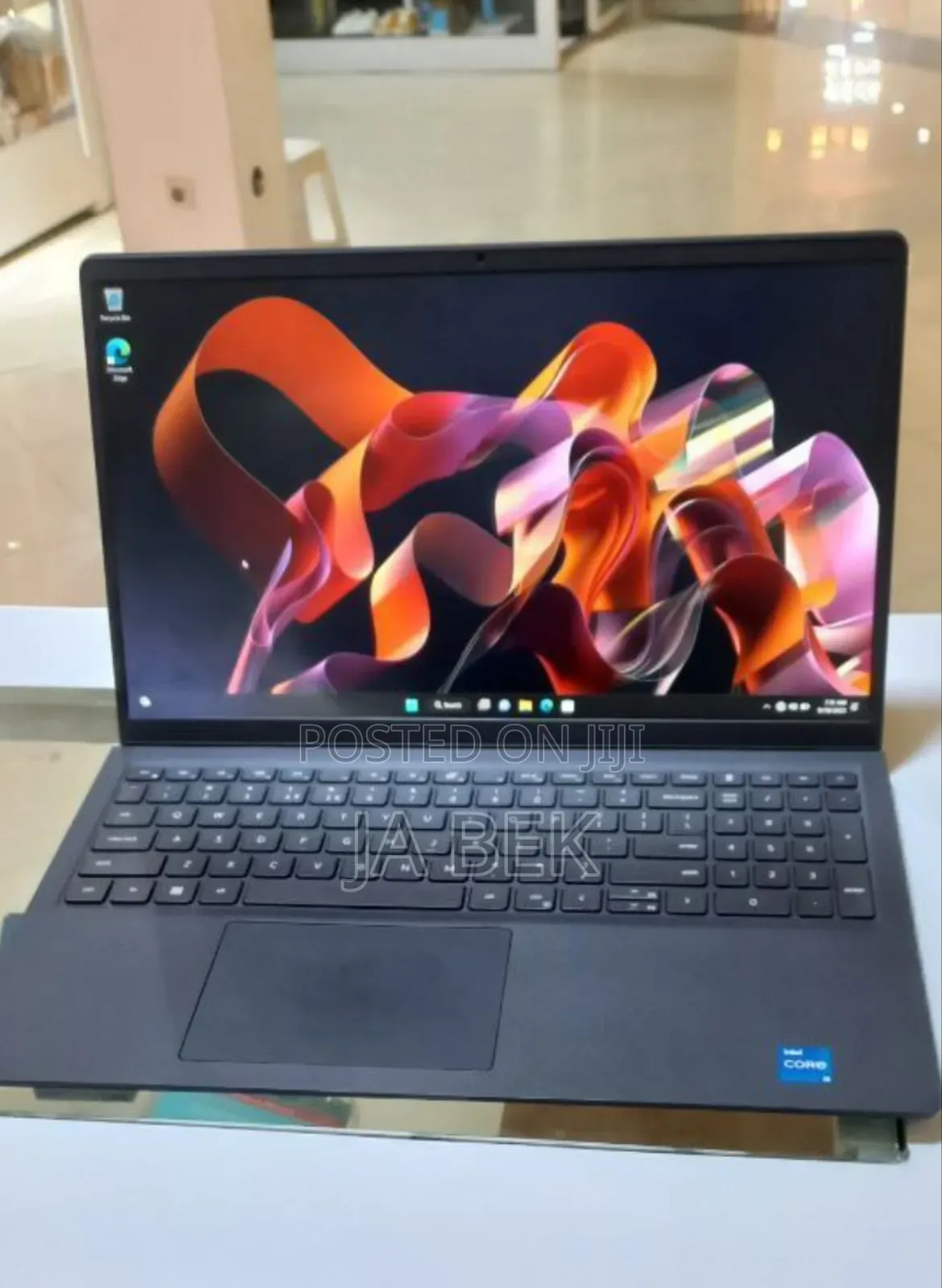 New Laptop Dell Vostro A90 16GB Intel Core I5 SSD 512GB