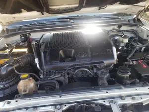 Toyota Hilux 2.5 D-4D 2008 Silver