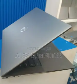 New Laptop Dell 16GB Intel Core I7 SSD 512GB