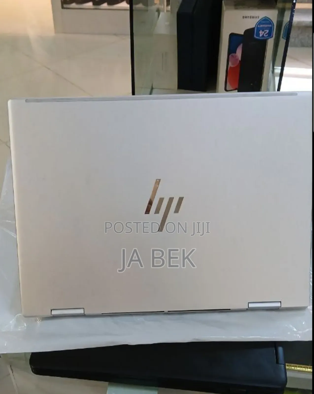 New Laptop HP Envy X360 8GB Intel Core I7 SSD 512GB