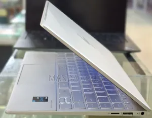 New Laptop HP Envy 13 16GB Intel Core I7 SSD 512GB