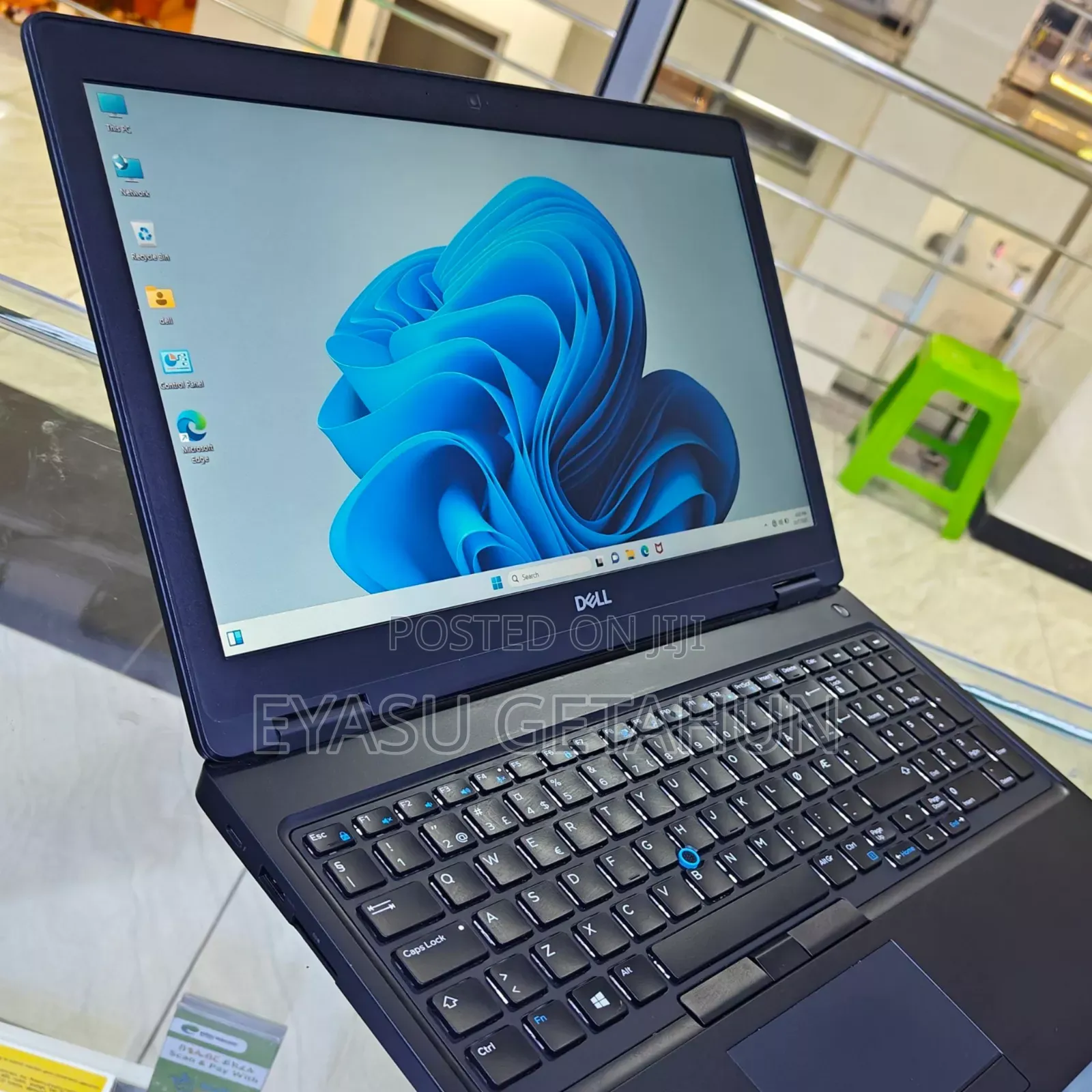 New Laptop Dell Latitude 5310 8GB Intel Core I5 SSD 256GB