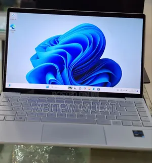 New Laptop HP Envy 13 16GB Intel Core I7 SSD 512GB