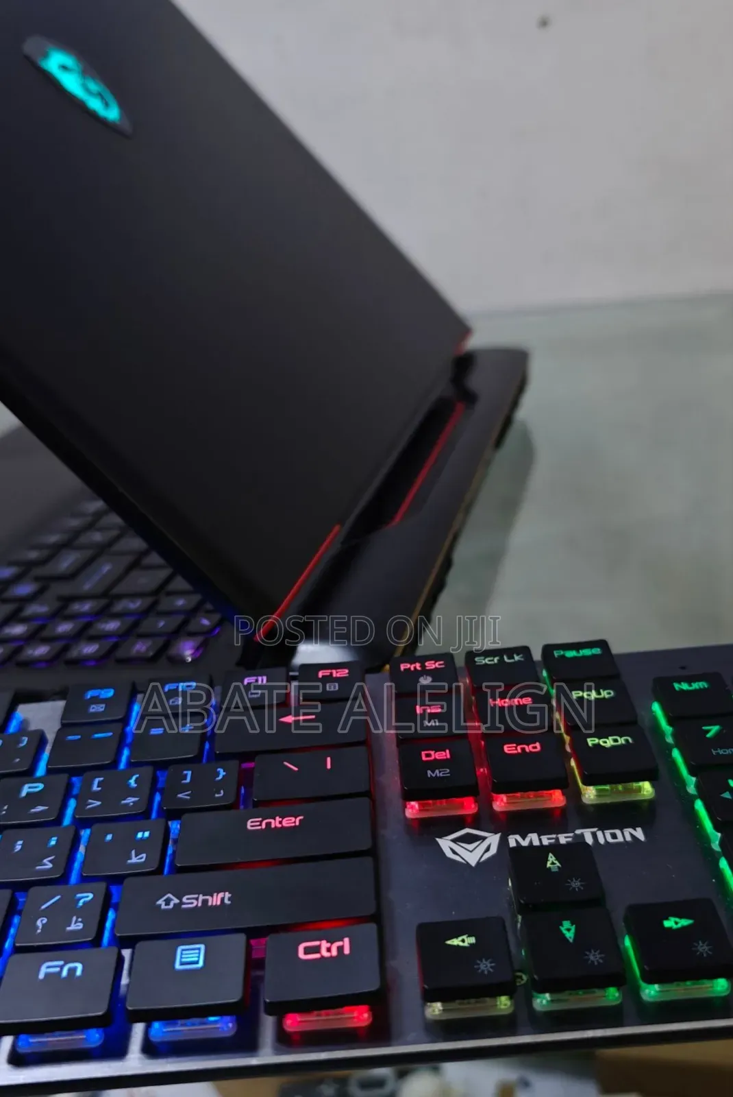 New Laptop MSI Raider GE68HX 13vi-202us 32GB Intel Core I9 SSD 1T