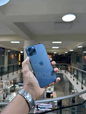 Photo - Apple iPhone 12 Pro Max 128 GB Blue