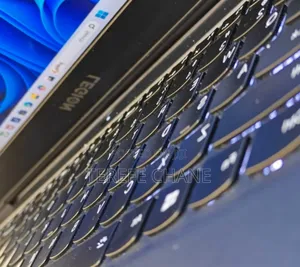 New Laptop Lenovo Legion 5 16GB AMD Ryzen 7 SSD 1T