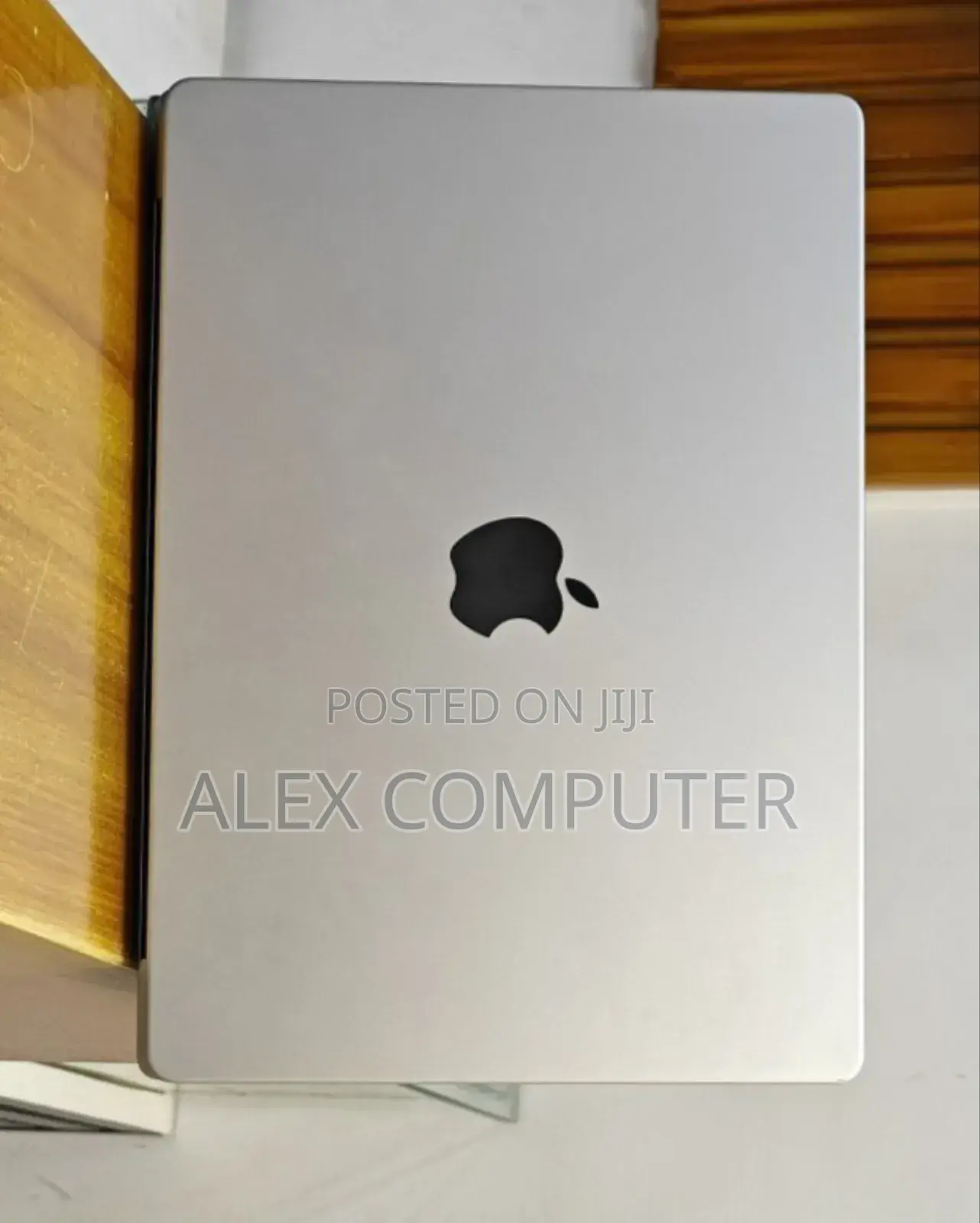 New Laptop Apple MacBook Pro M1 32GB Apple M1 SSD 1T