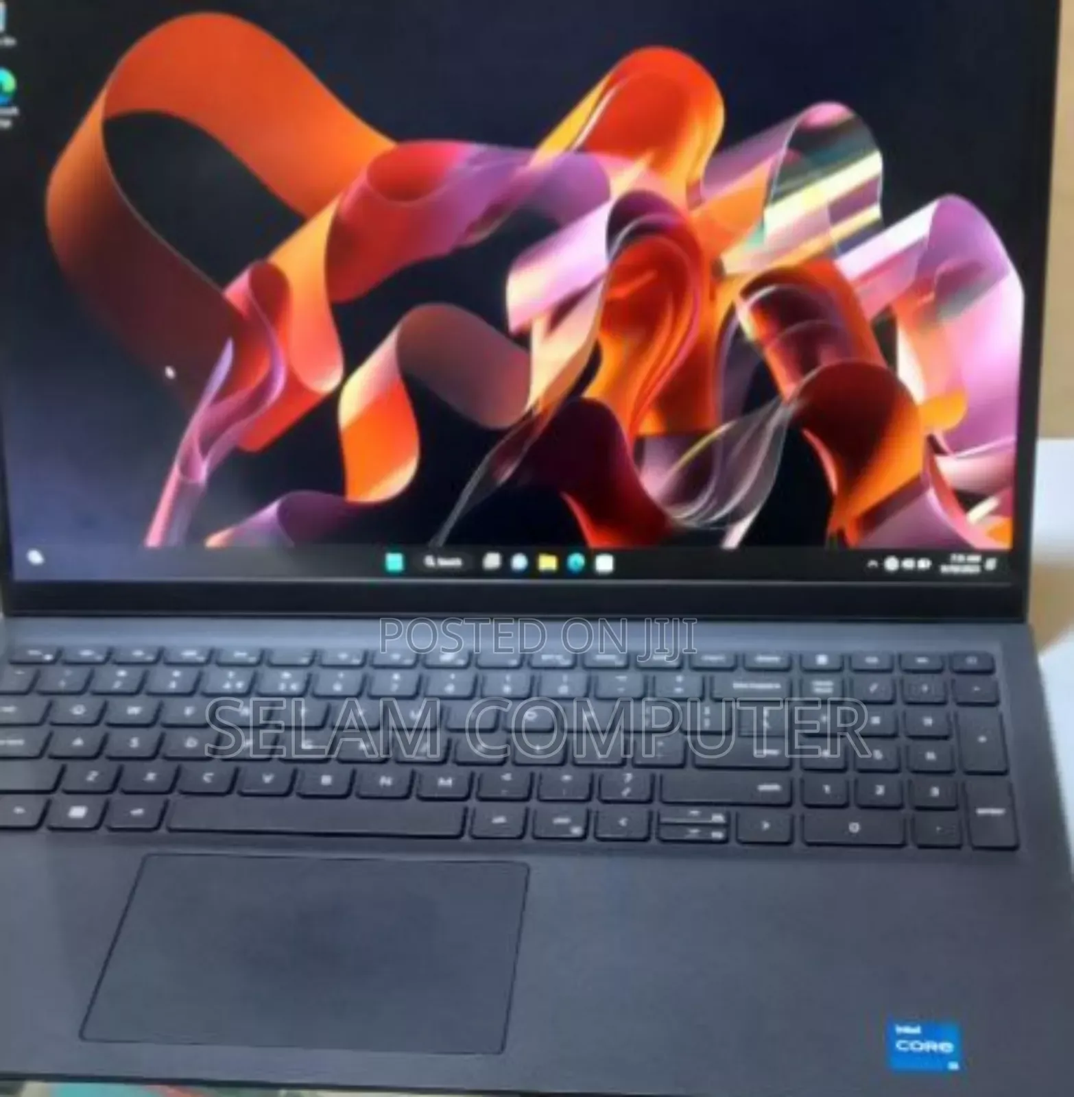 New Laptop Dell Vostro 3520 16GB Intel Core I5 SSD 512GB