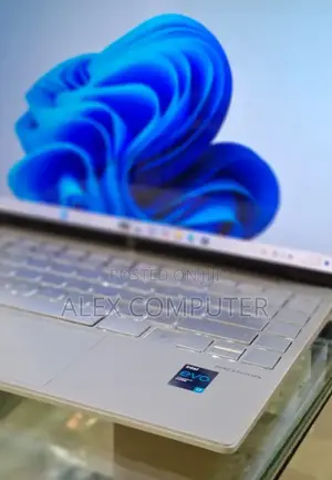 New Laptop HP Envy X360 16GB Intel Core I7 SSD 512GB