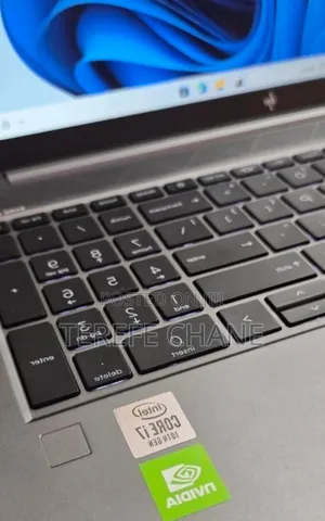 New Laptop HP ZBook Firefly 15 G7 16GB Intel Core I7 SSD 512GB