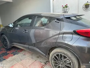 Toyota C-HR 2019 Gray