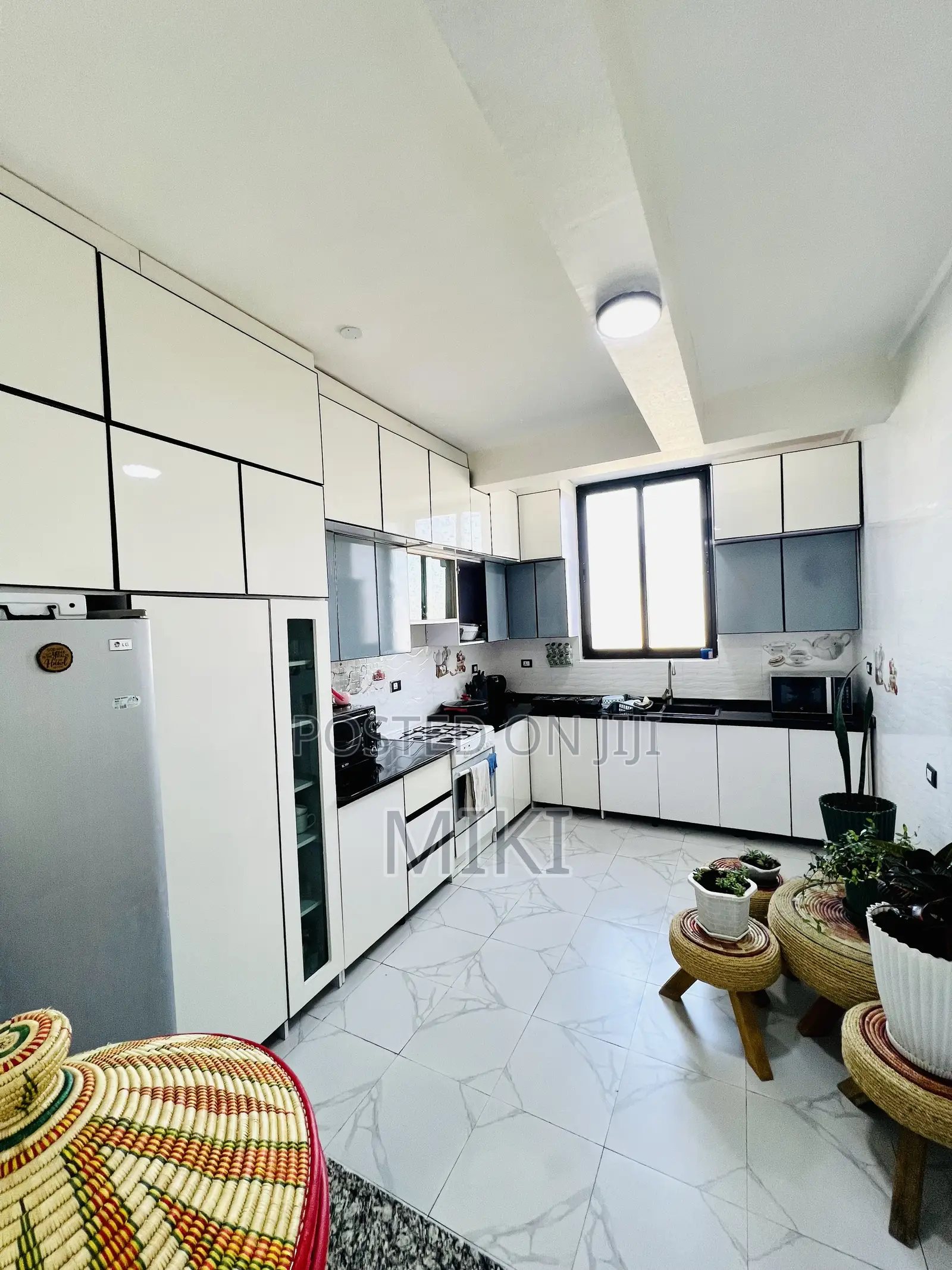 Furnished 3bdrm Apartment in Haile Garment, Nifas Silk-Lafto for sale