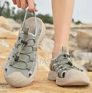 Men's Breathable Outdoor Sandals Cream Colour