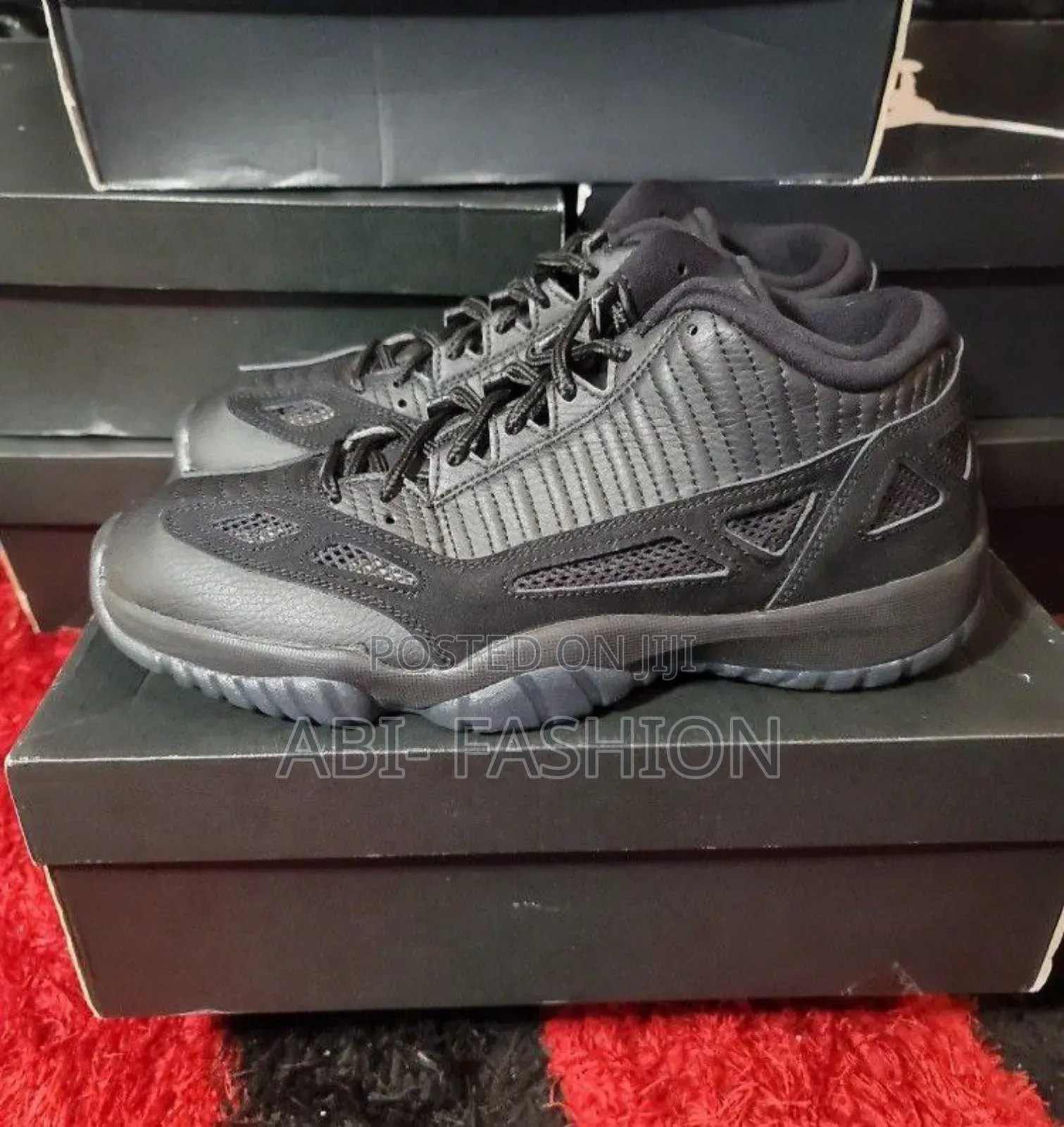 Air Jordan 11 Retro Low Ie Black Edition