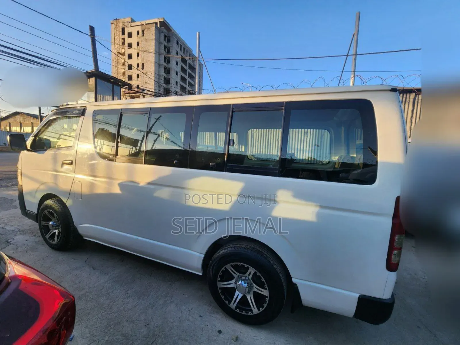 Toyota HiAce 2012 White