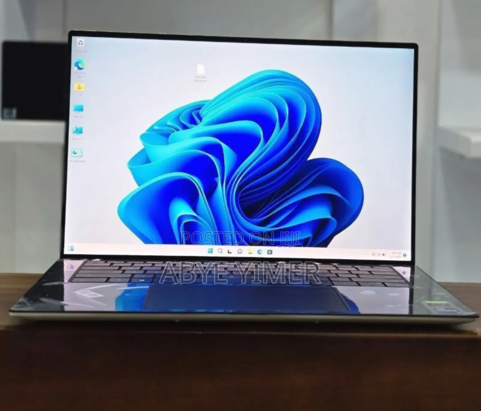 New Laptop Dell XPS 15 32GB Intel Core I7 SSD 1T