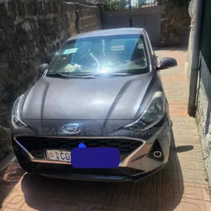 Photo - Hyundai I10 2022 Brown