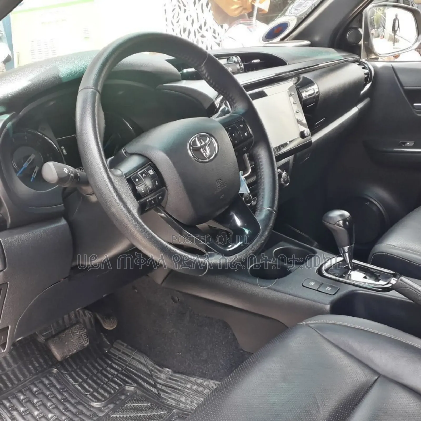 Toyota Hilux 2021 Green