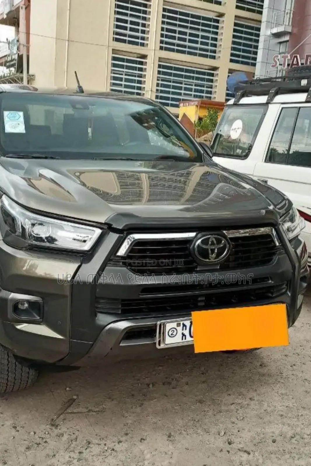 Toyota Hilux 2021 Green