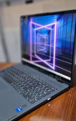 New Laptop Lenovo Yoga 7 15ITL5 16GB Intel Core I7 SSD 512GB