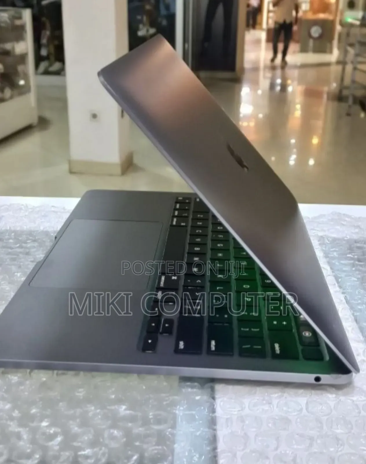 New Laptop Apple MacBook Pro M1 16GB Intel SSD 256GB