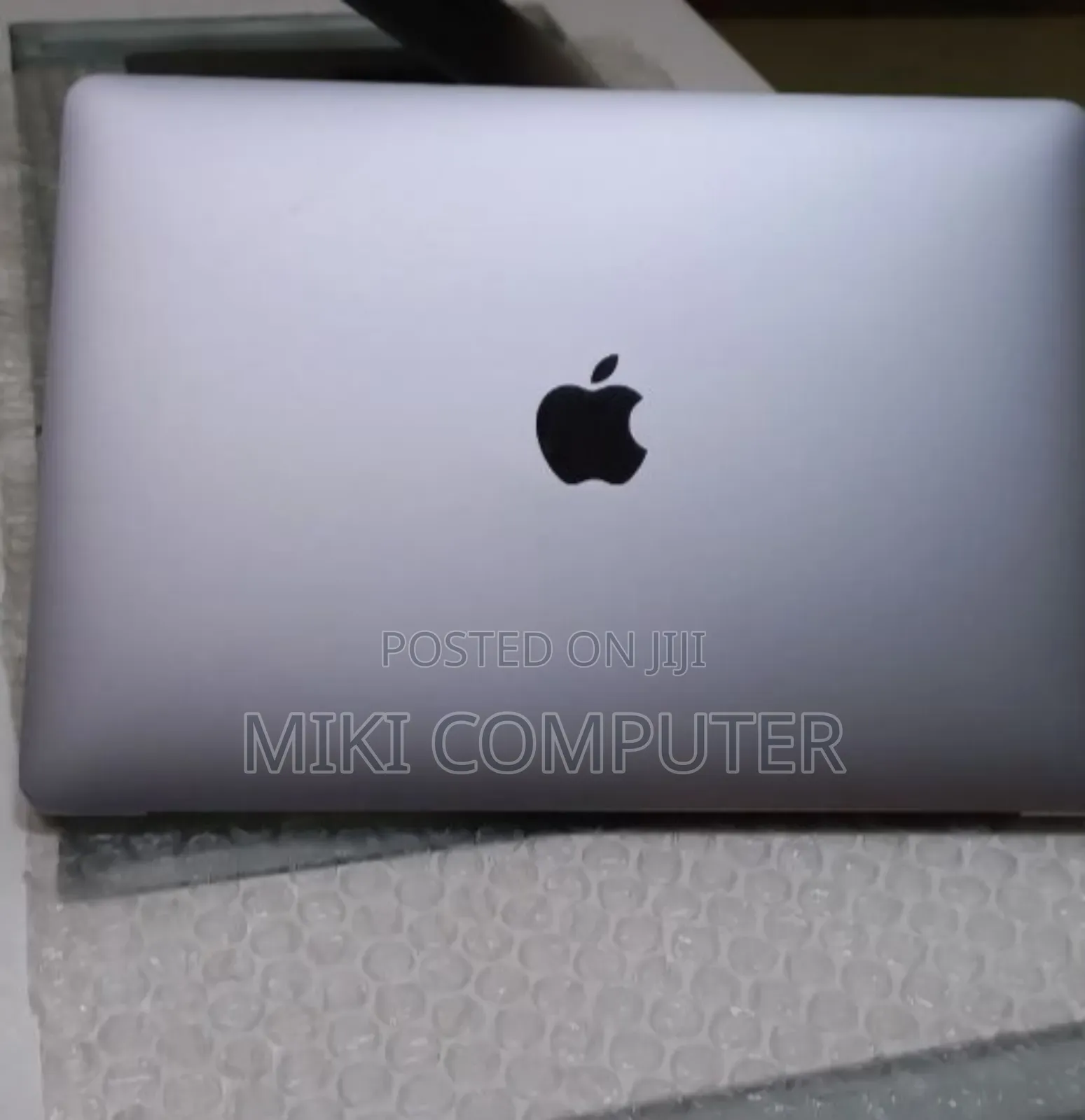 New Laptop Apple MacBook Pro M1 16GB Intel SSD 256GB