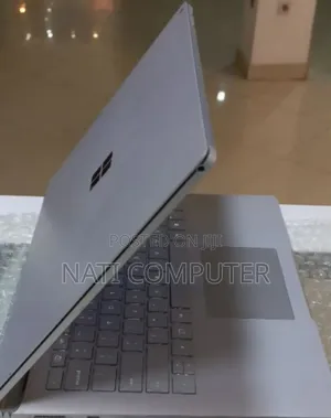 New Laptop Microsoft Surface Book 3 16GB Intel Core I7 SSD 256GB