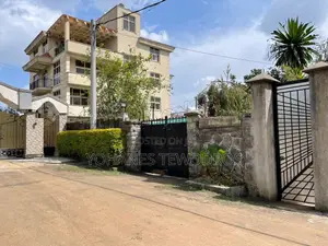 6bdrm Villa in Lideta for sale