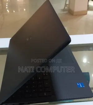 Photo - New Laptop Dell Vostro 3520 16GB Intel Core I5 SSD 512GB