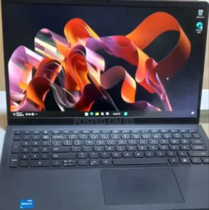 New Laptop Dell Vostro 3520 16GB Intel Core I5 SSD 512GB