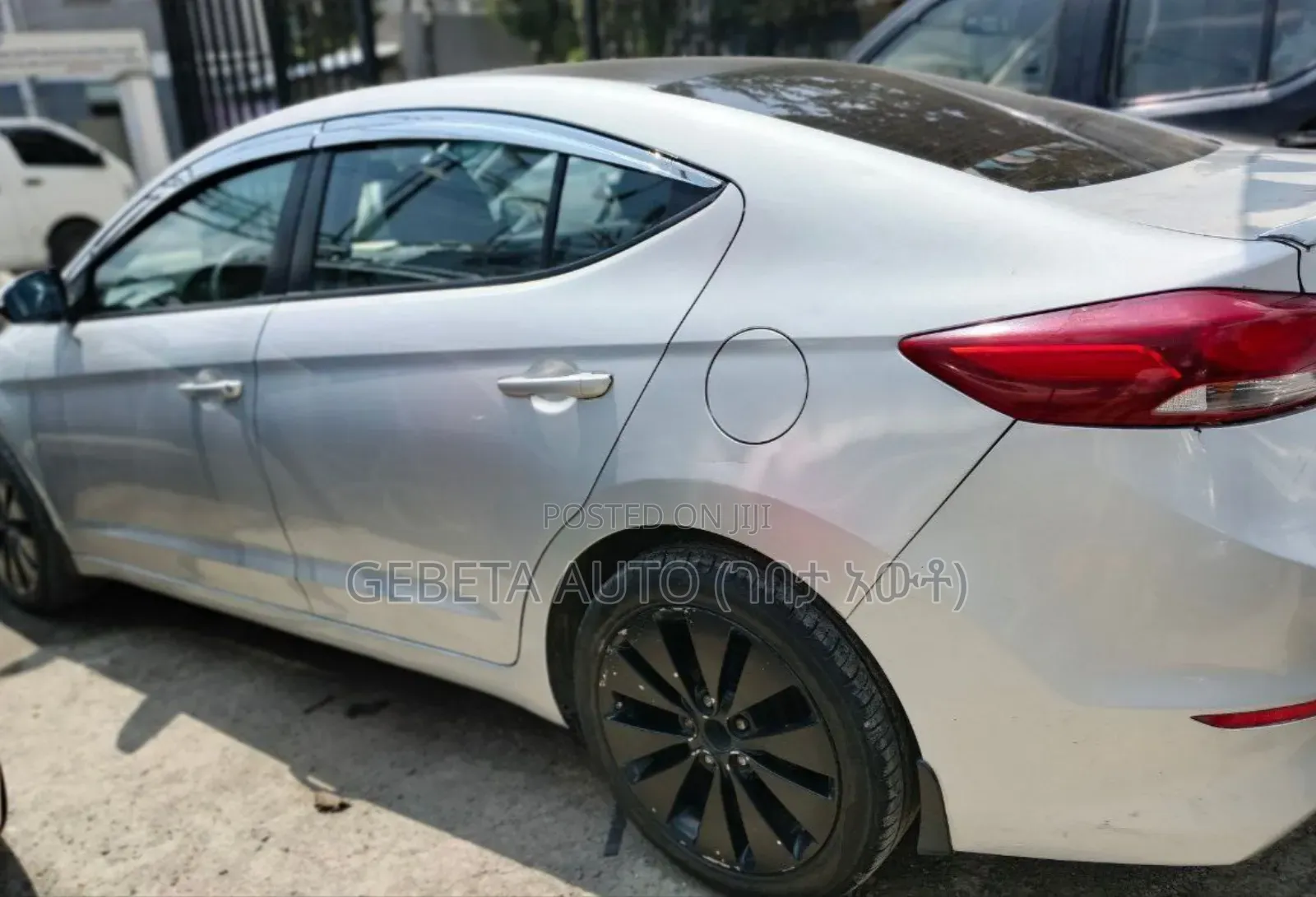Hyundai Elantra 2017 Silver