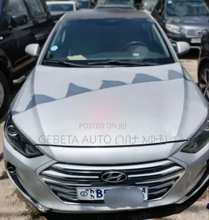 Hyundai Elantra 2017 Silver