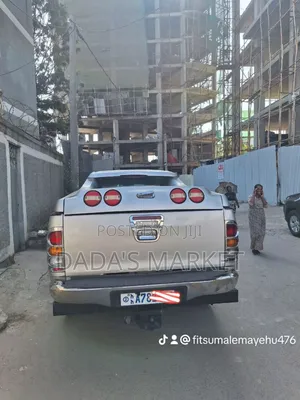 Toyota Hilux 2009 Silver