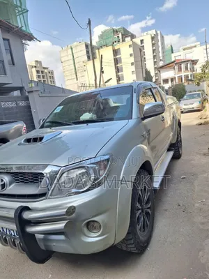 Toyota Hilux 2009 Silver