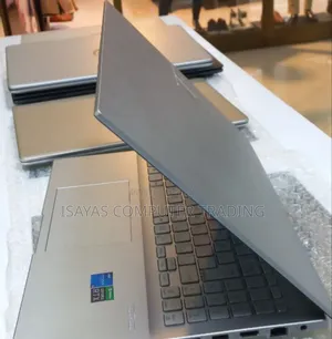 New Laptop Asus VivoBook 15 X505BA 16GB Intel Core I5 SSD 512GB