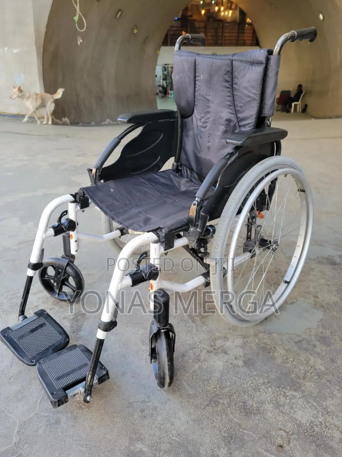 Used Wheelchair/Wilcher%/Ideal for Active Adults Needing a Lightweight