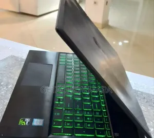 New Laptop HP Pavilion 15 8GB Intel Core I7 SSD 256GB