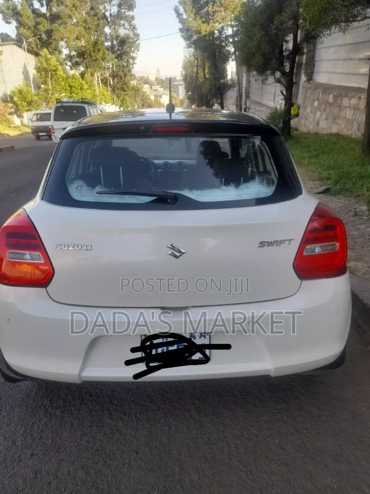 Suzuki Swift 2022 White