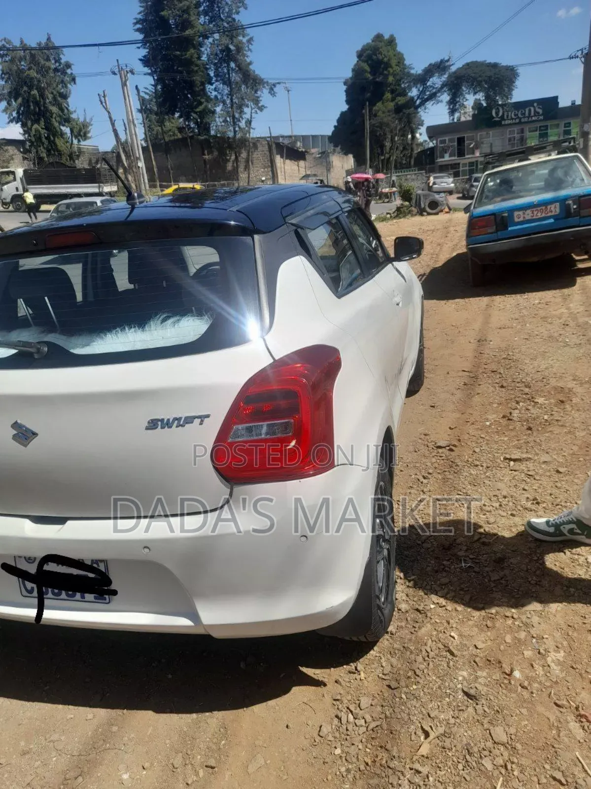 Suzuki Swift 2022 White