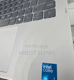 New Laptop HP OmniBook 5 Flip 1GB Intel Core 7 SSD 512GB