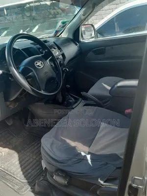 Toyota Hilux 2015 Silver