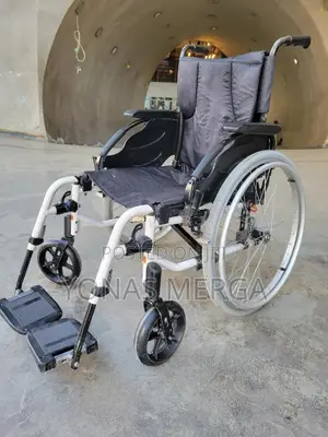 Photo - Europe Wheelchair臥賄ዊልቼር=Profiled Cross Brace, Making It Easy to Handle