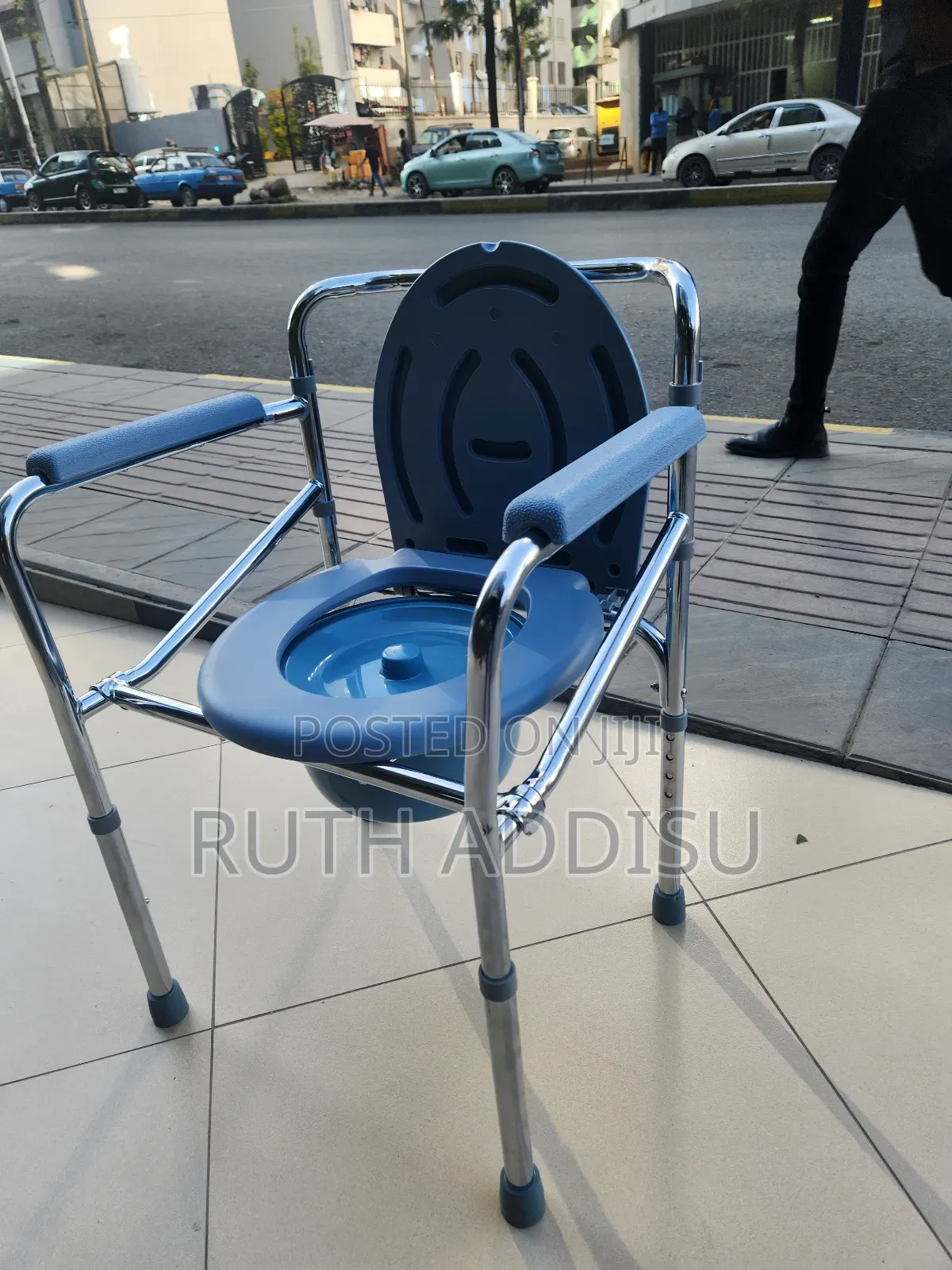 Commode Chair鳵我toilet Char奢望commode Chair希罕commode Chair痛哭commod Chair