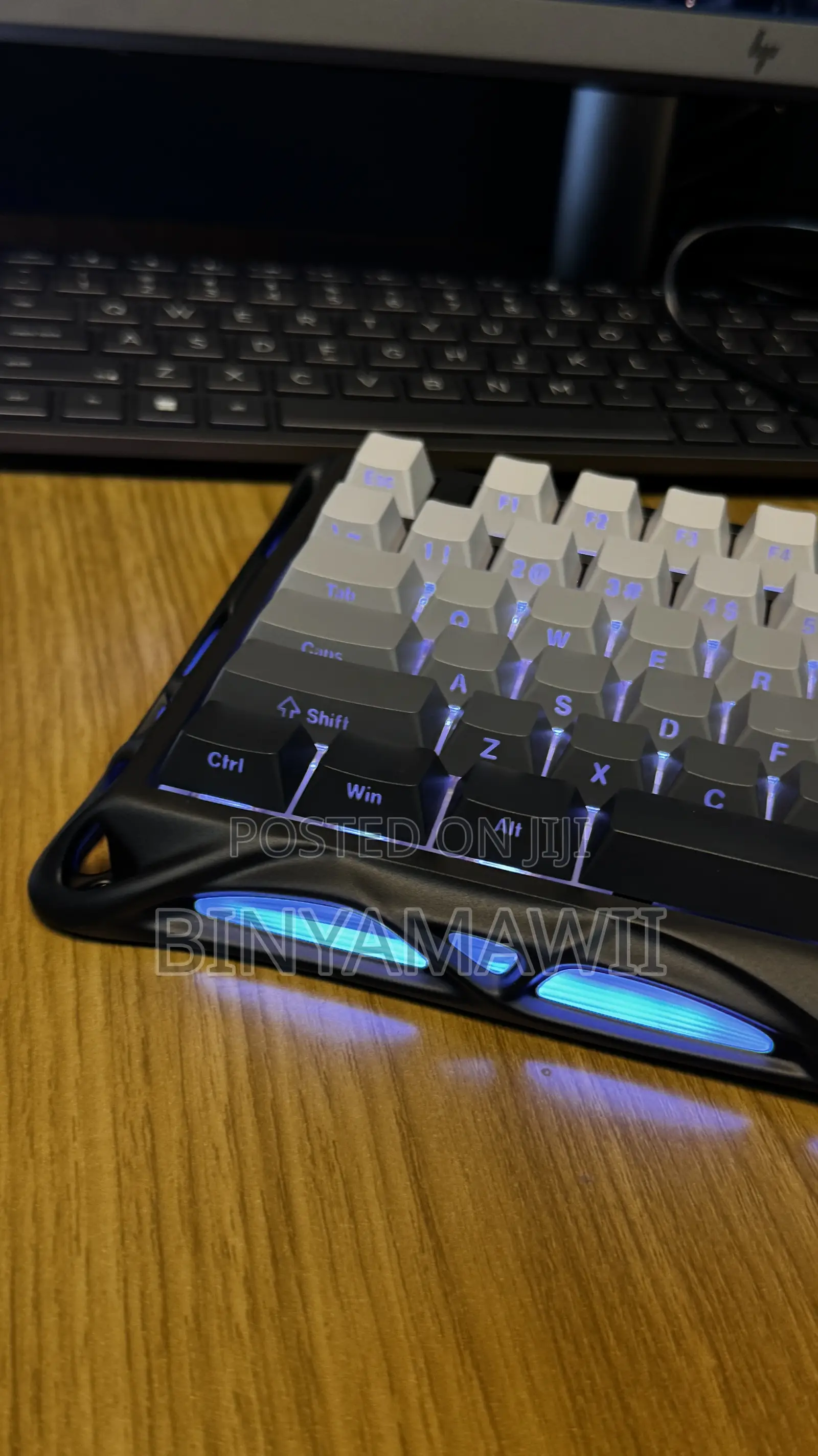 Gravastar Mercury – 75% Wireless Mechanical Keyboard