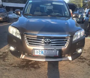Photo - Toyota RAV4 2012 Gray