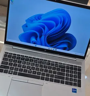 New Laptop HP EliteBook 850 G8 16GB Intel Core I7 SSD 512GB