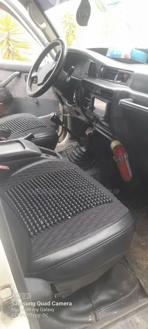 Toyota Land Cruiser 1998 White