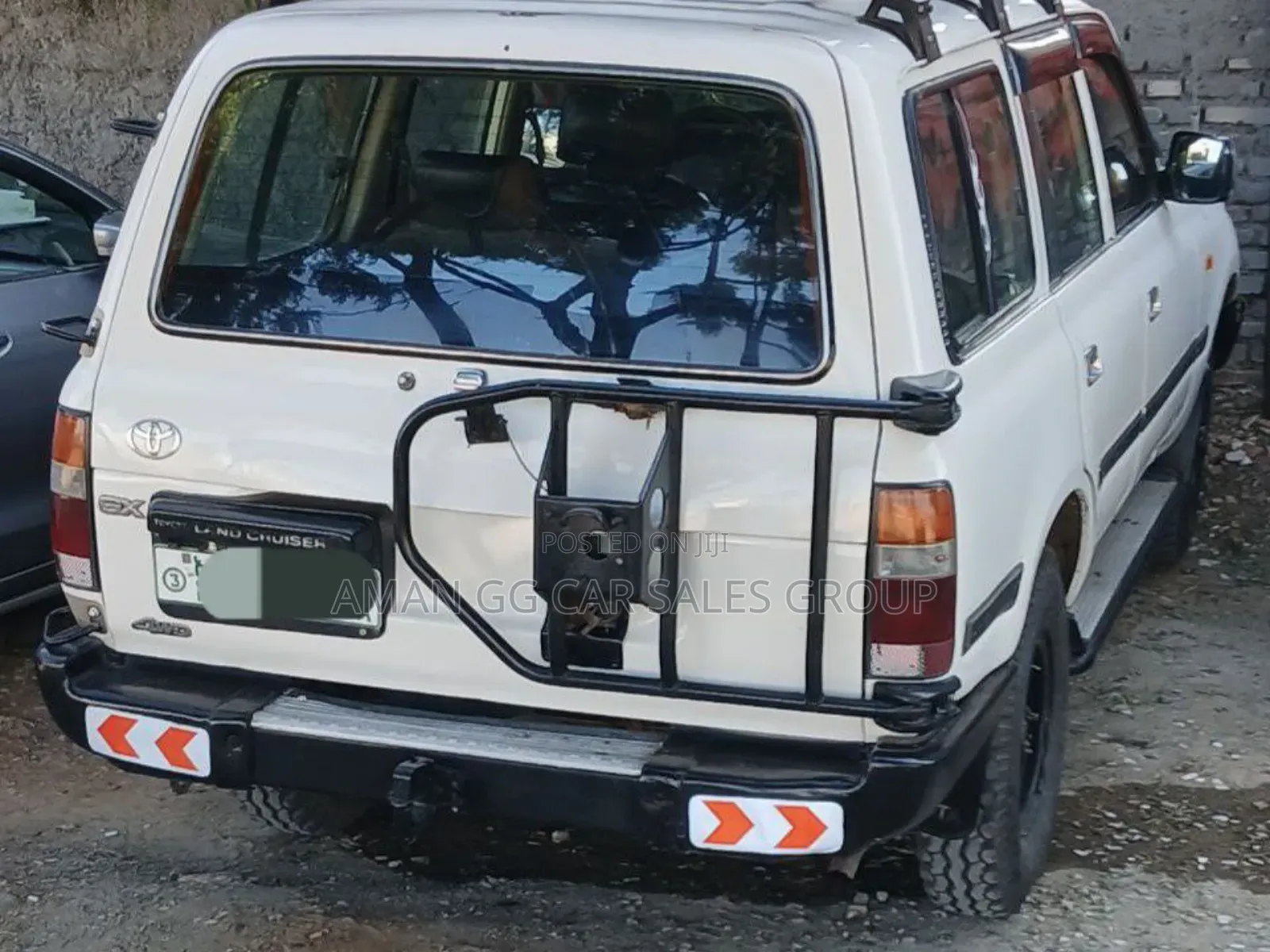 Toyota Land Cruiser 1998 White